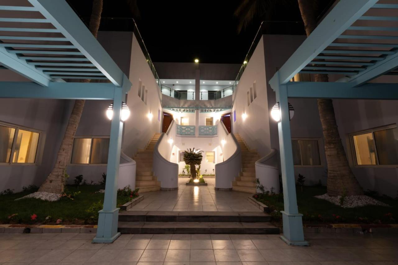 مجمع لاقون السكني - للعائلات فقط Hotel Jeddah Exterior photo