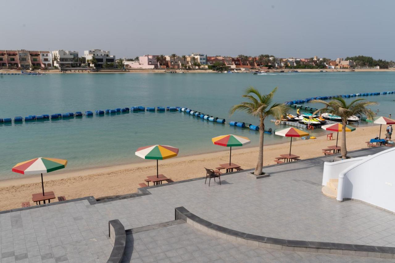 مجمع لاقون السكني - للعائلات فقط Hotel Jeddah Exterior photo
