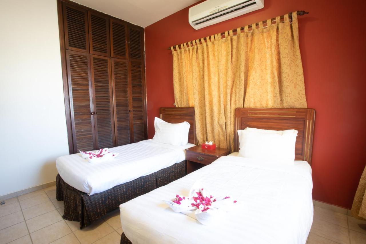 مجمع لاقون السكني - للعائلات فقط Hotel Jeddah Exterior photo